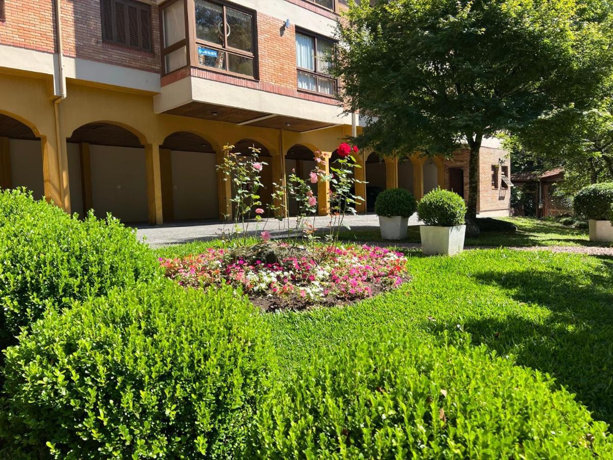 Mrg - Linda Vista 1D 200 Mts Avenida Borges De Medeiros Appartement Gramado Buitenkant foto