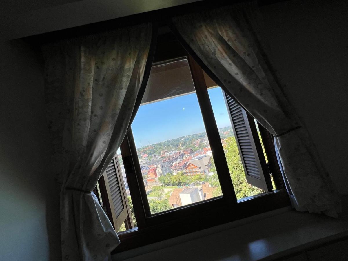 Mrg - Linda Vista 1D 200 Mts Avenida Borges De Medeiros Appartement Gramado Buitenkant foto